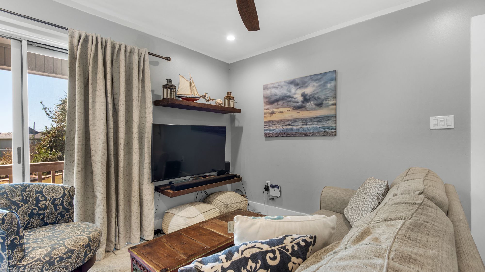 Beachwood Villas 8D Living Area