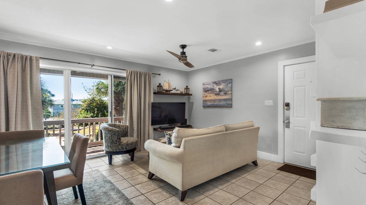 Beachwood Villas 8D Living Area Beachwood Villas 8D Living Area