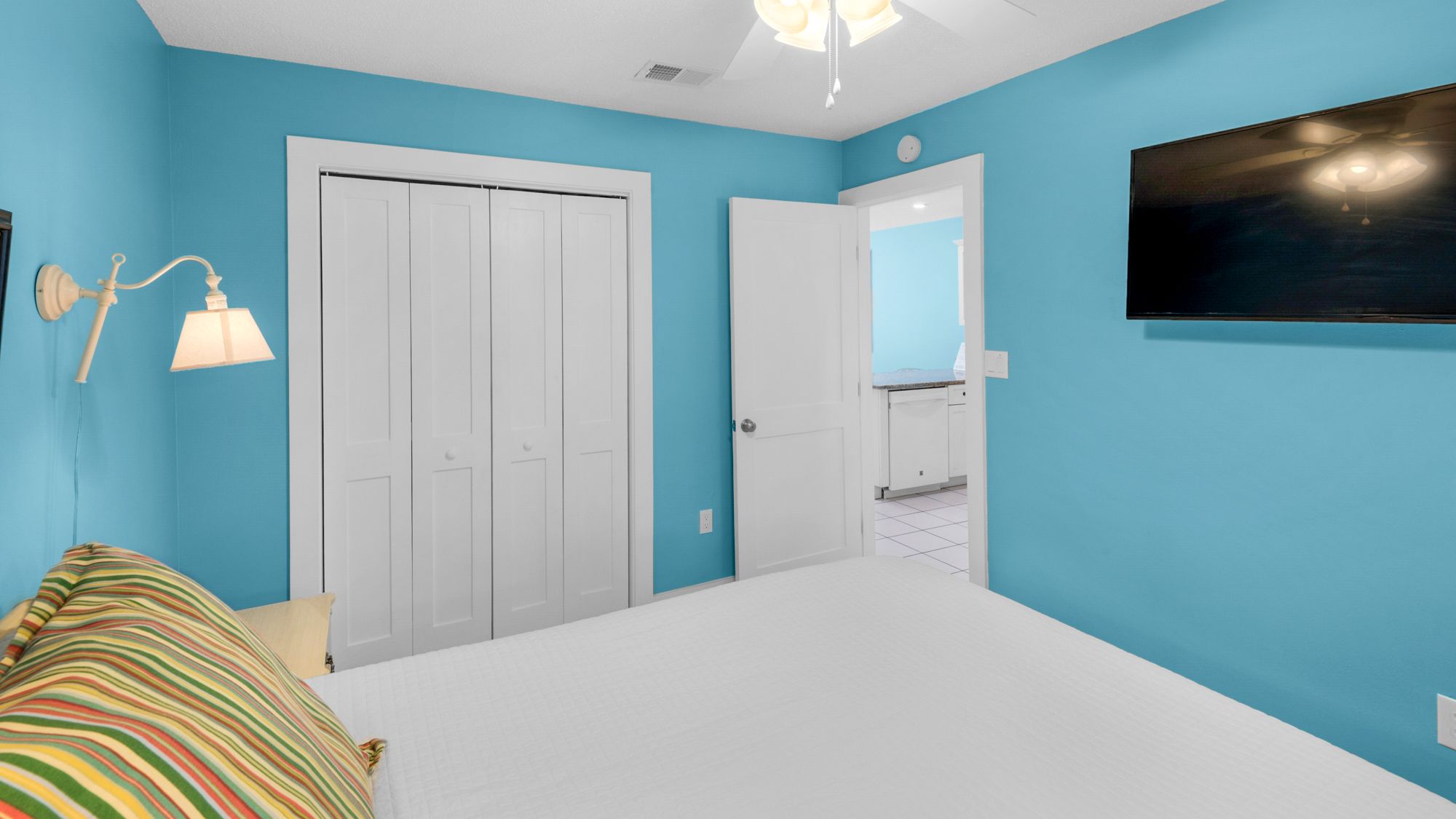 Beachwood Villas 8E Bedroom