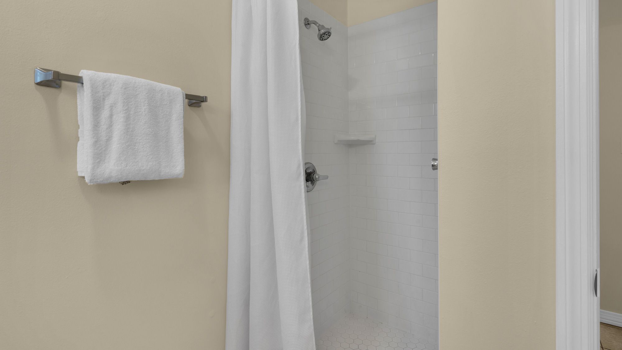 Beachwood Villas 13A Bathroom