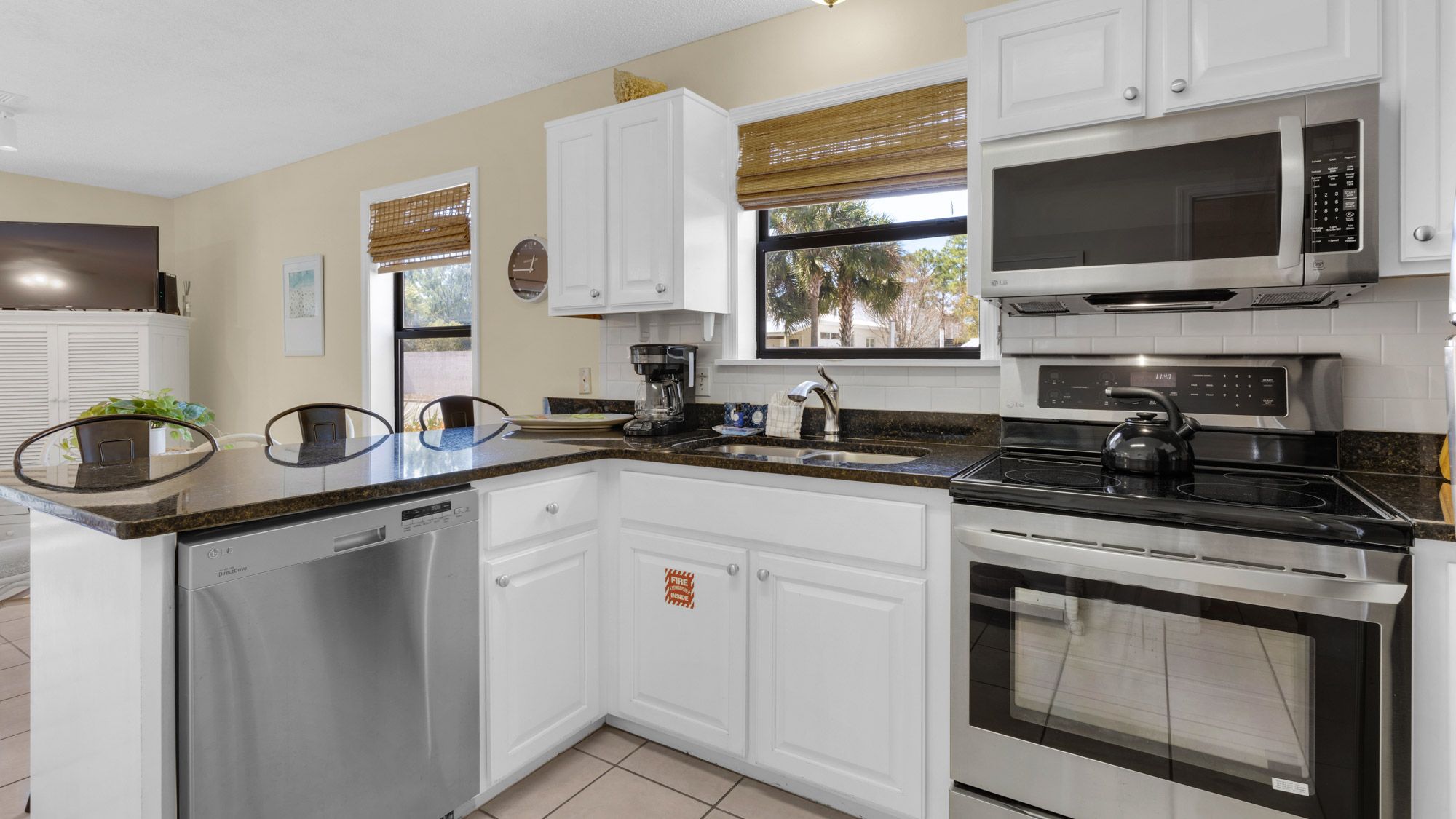 Beachwood Villas 13A Kitchen