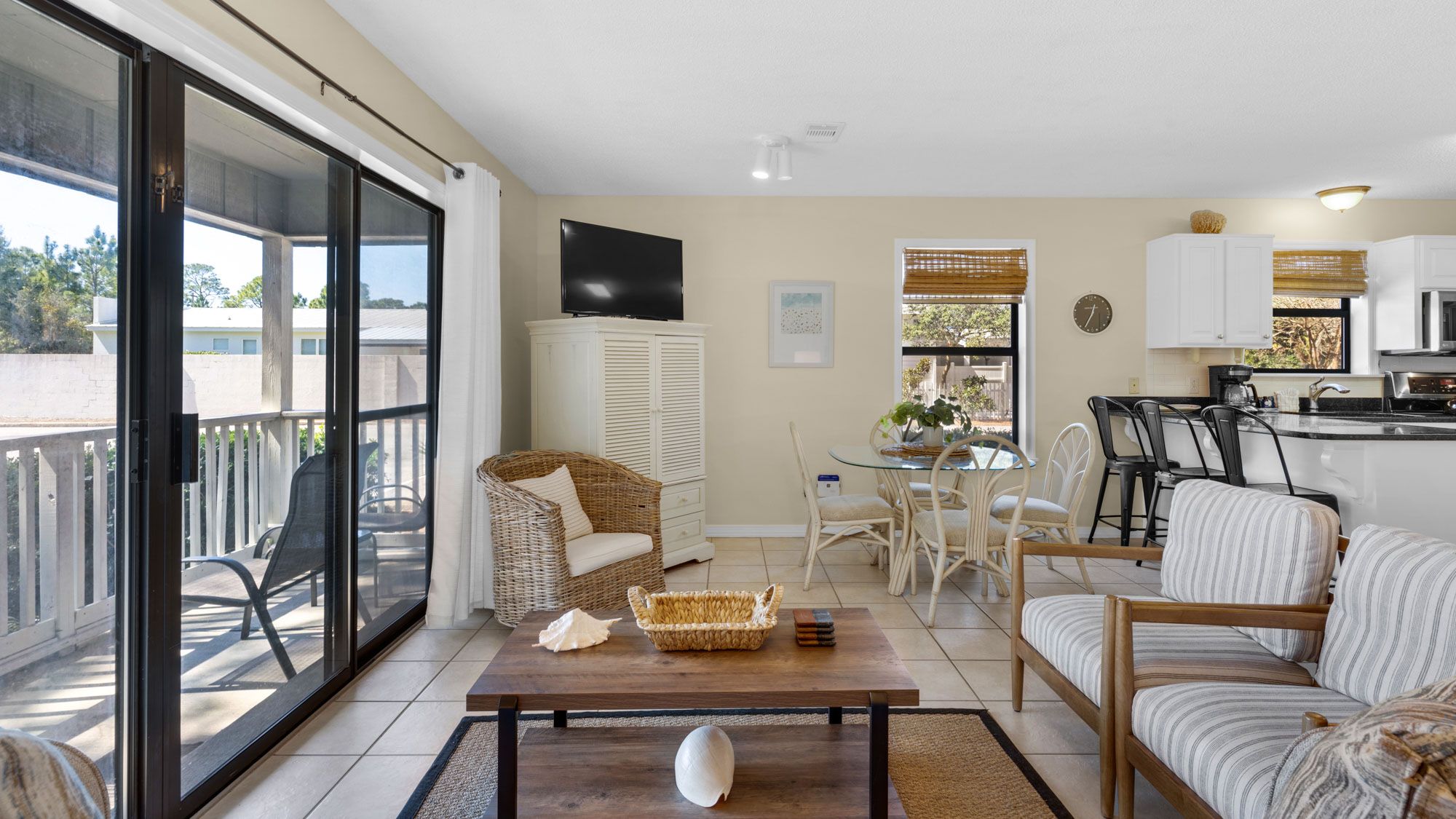 Beachwood Villas 13A Living area