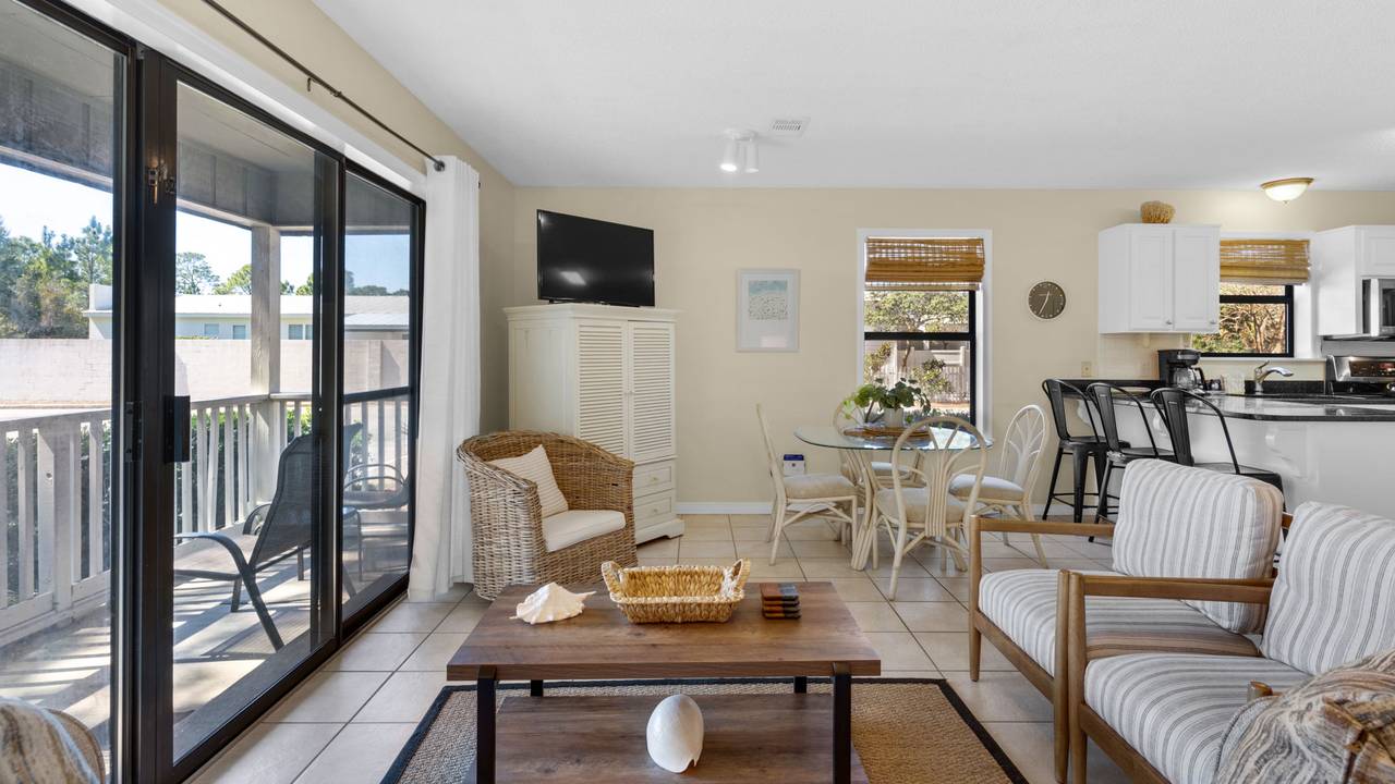 Beachwood Villas 13A Living area Beachwood Villas 13A Living area