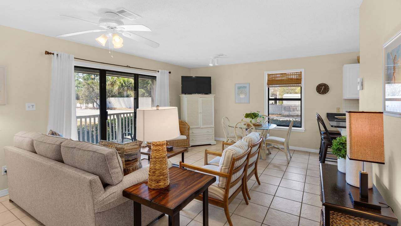 Beachwood Villas 13A Living area Beachwood Villas 13A Living area
