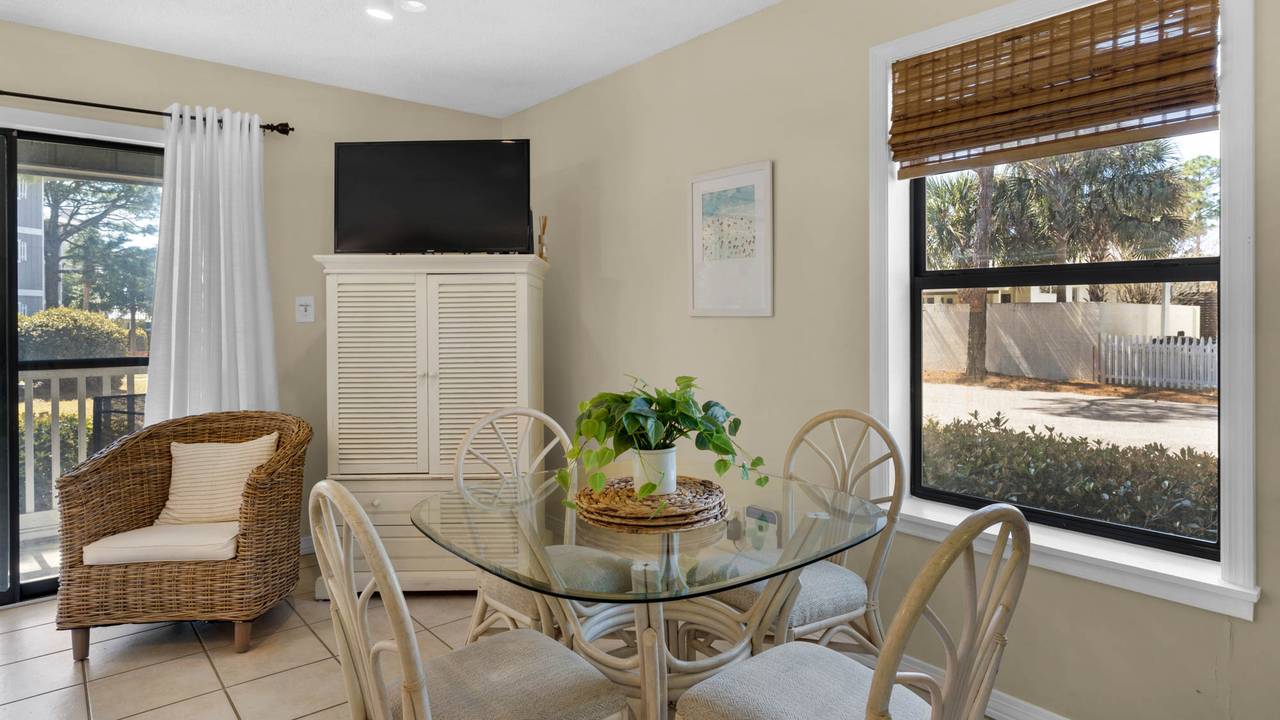 Beachwood Villas 13A Dining area Beachwood Villas 13A Dining area