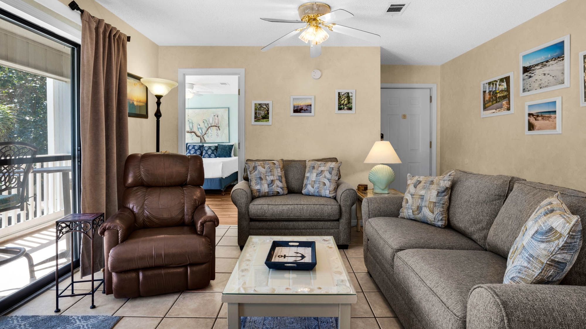 Beachwood Villas 13H Living area