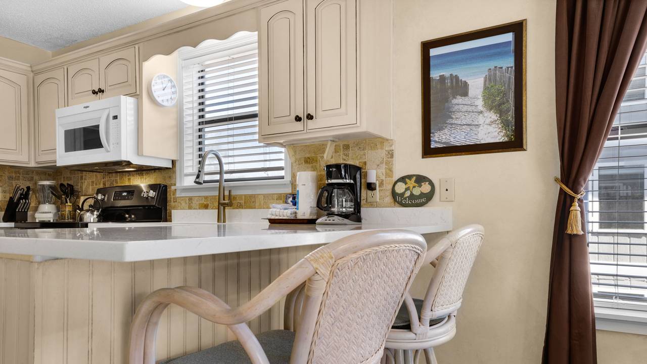 Beachwood Villas 13H Breakfast Bar Beachwood Villas 13H Breakfast Bar