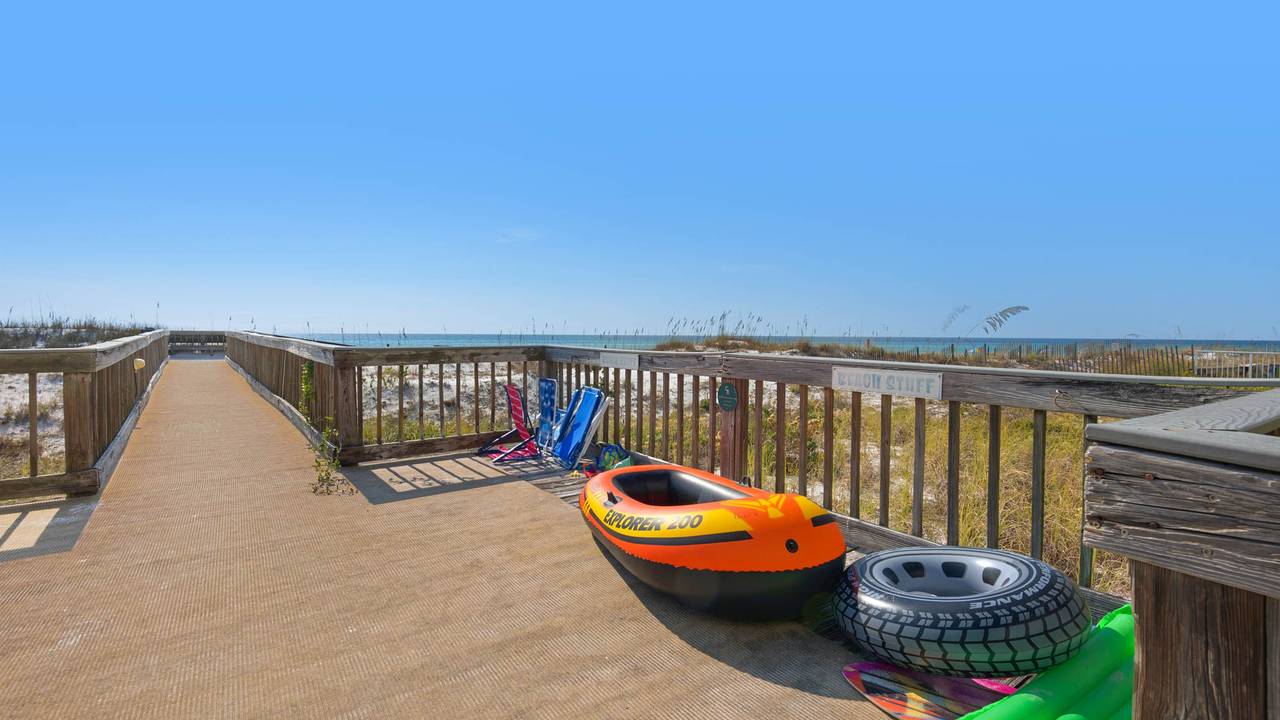 Commodores Retreat Boardwalk Commodores Retreat Boardwalk