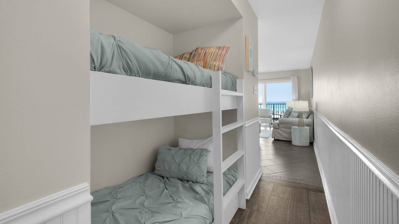 Commodore's Retreat 106 Commodore's Retreat 106