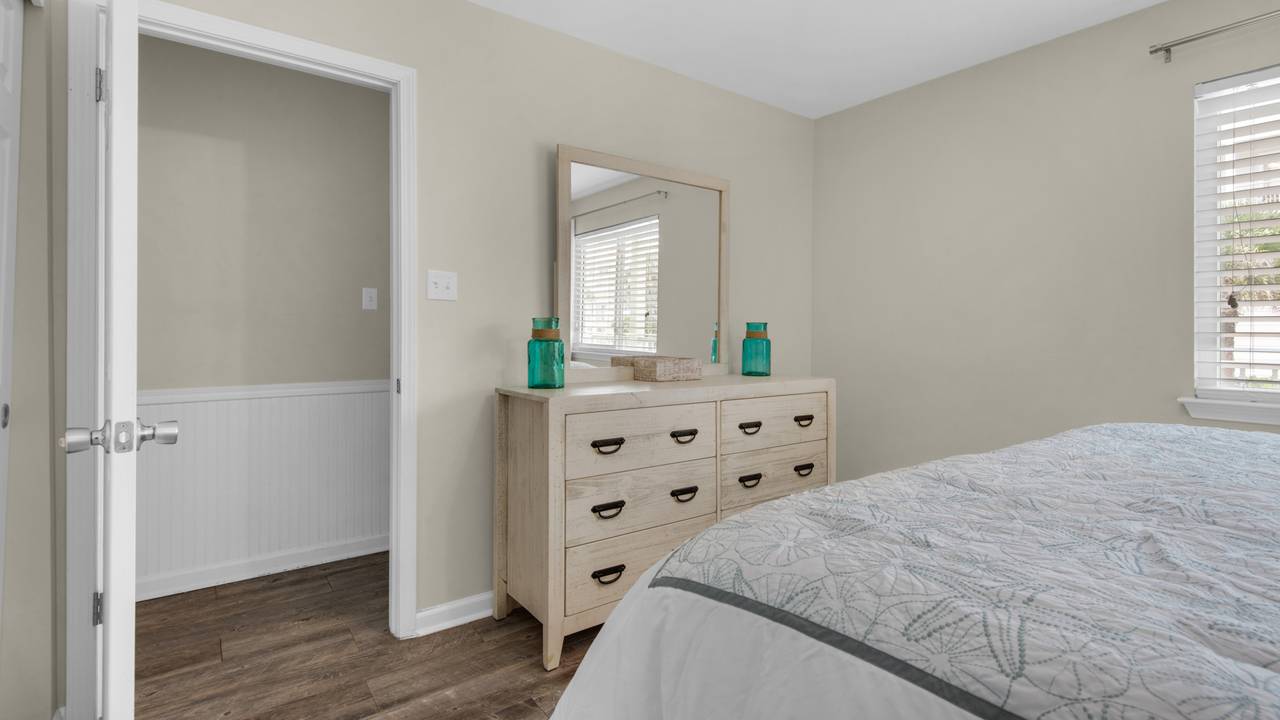 Commodore's Retreat 106 Commodore's Retreat 106