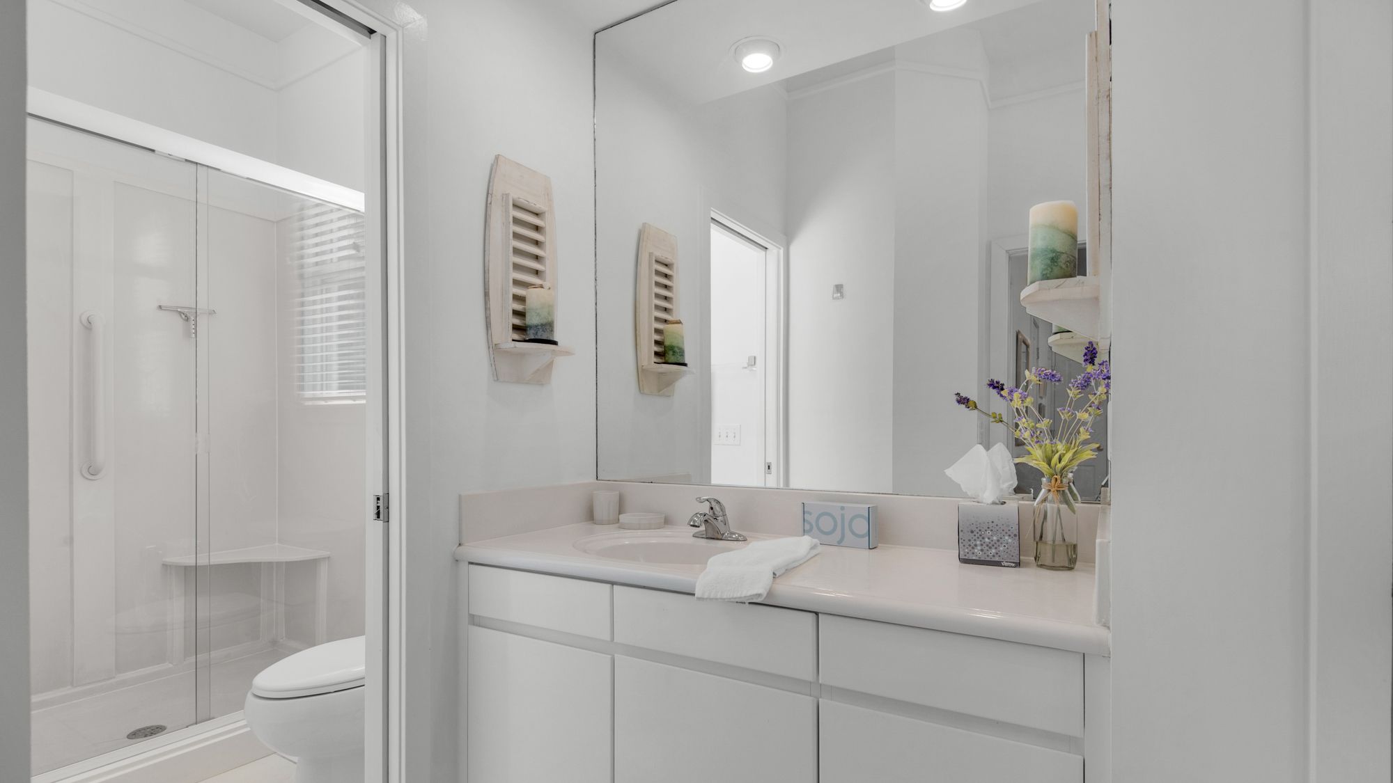 Crow's Nest 1st Floor Private Bathroom