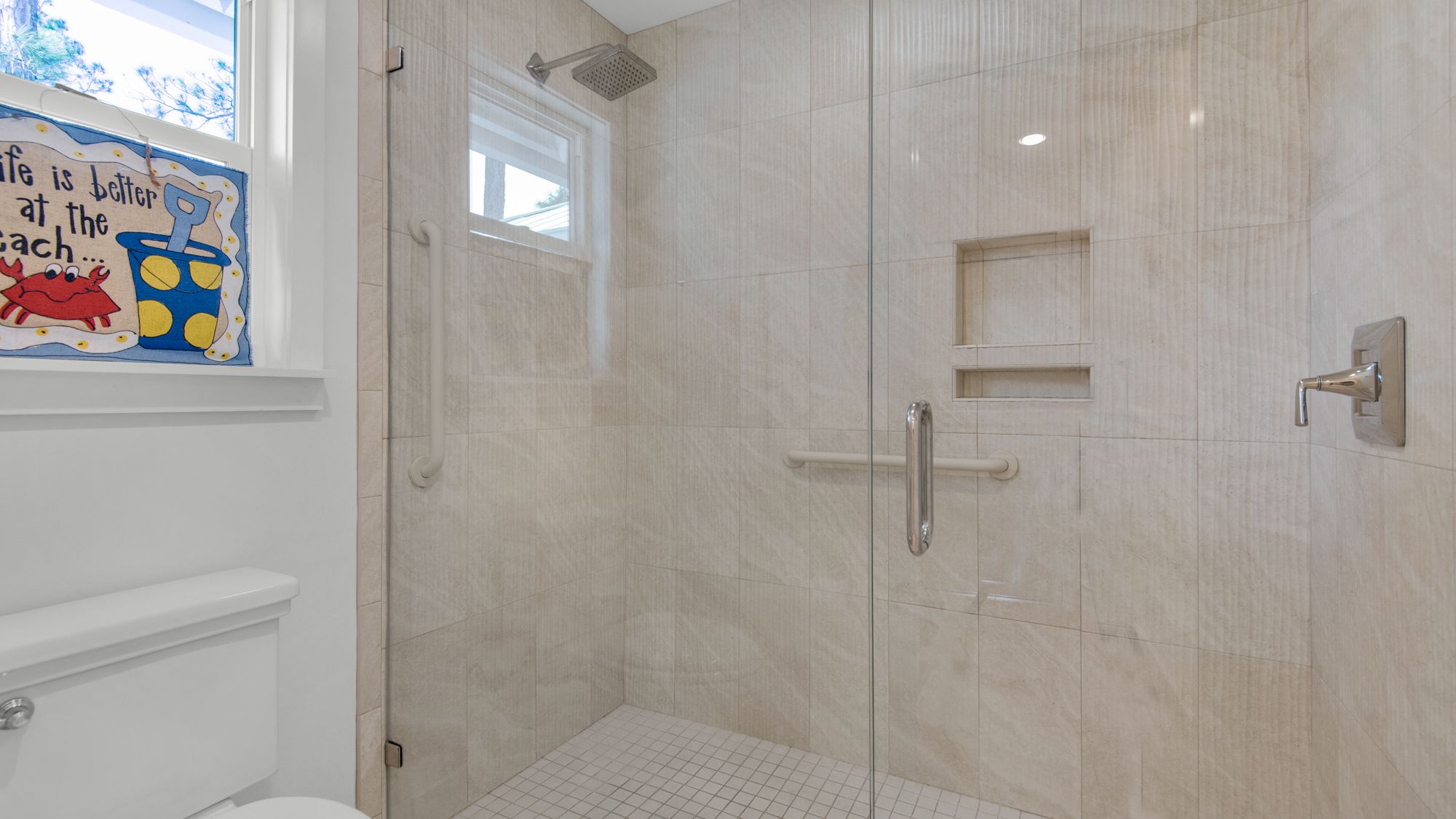 Crow's Nest 2nd Floor Private Bathroom