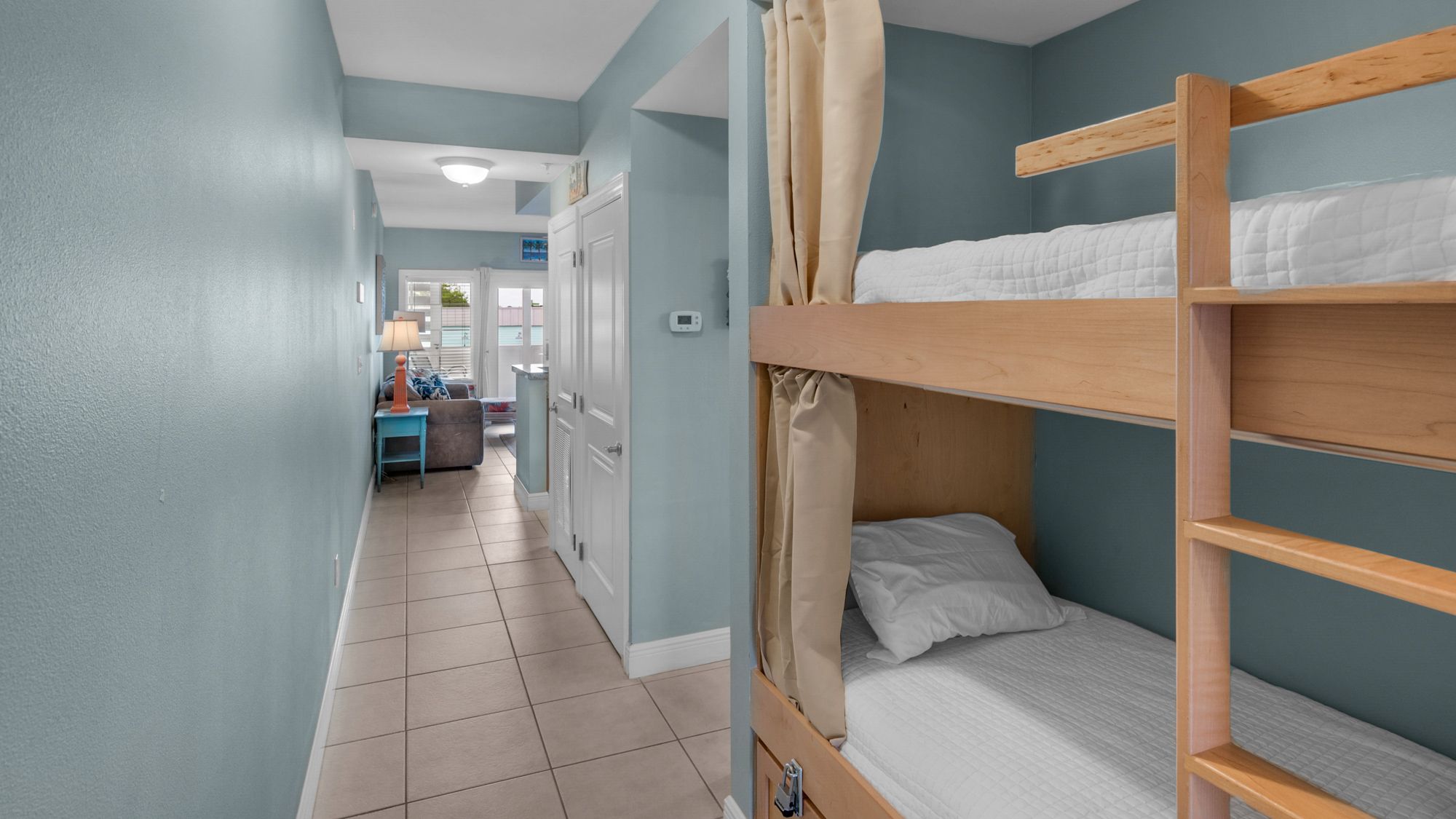 Cassine Station 302 Built In Bunks