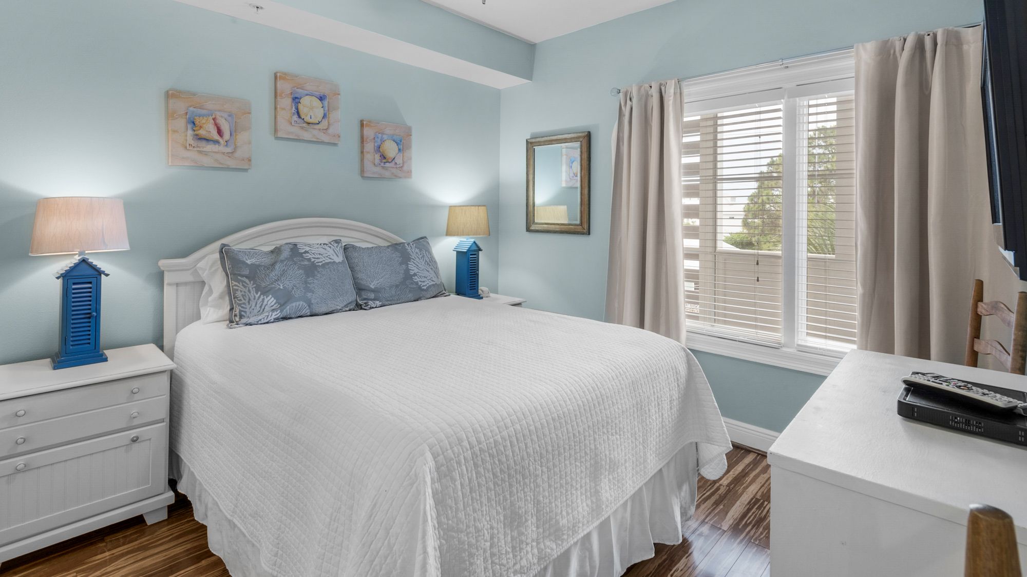 Cassine Station 302 Queen Bedroom