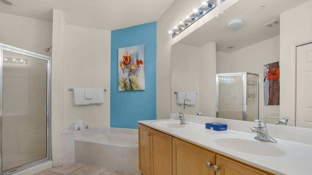 Dunes of Seagrove 202C Private Bathroom Dunes of Seagrove 202C Private Bathroom