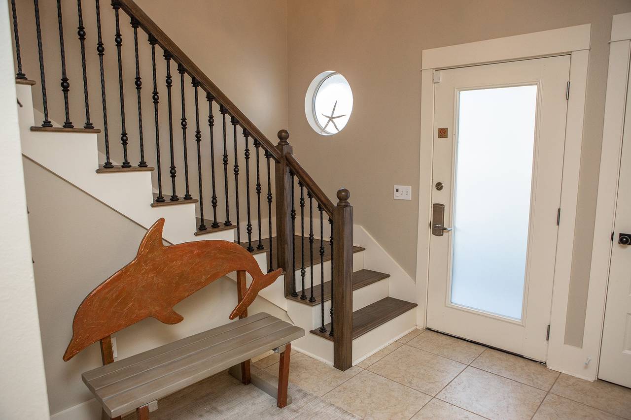 Dolphin House Dolphin House