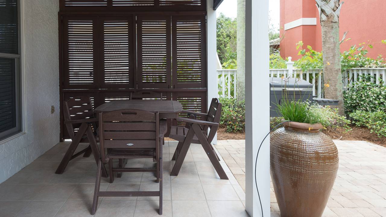 Dolphin House Dolphin House