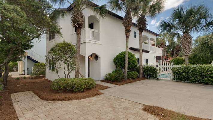 Dolphin House Dolphin House