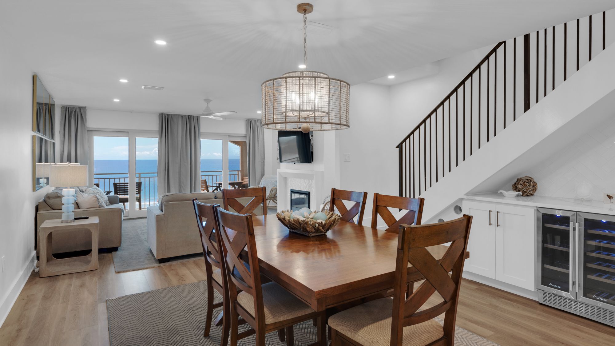 Dune Villas 3B Dining Area