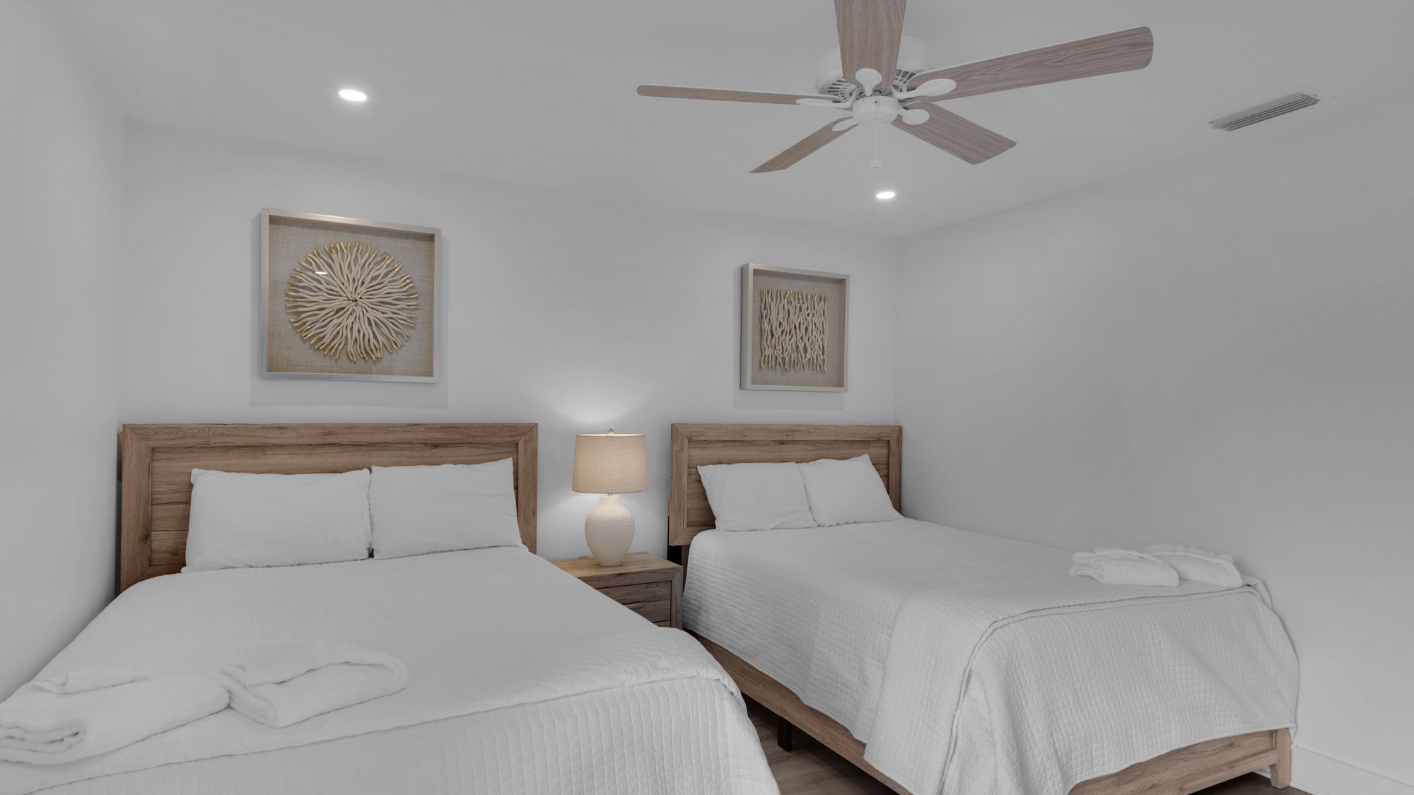 Dune Villas 3B 2 Queens Guest Bedroom