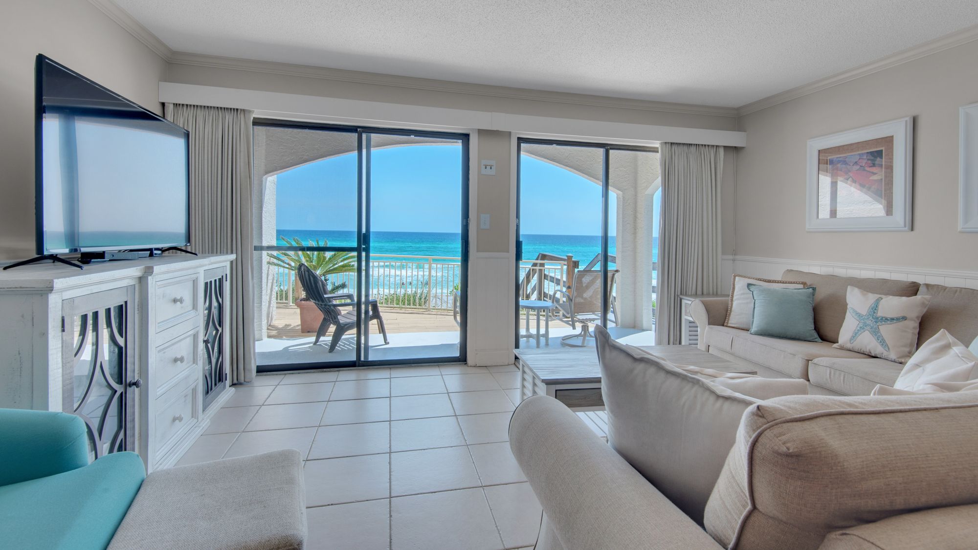 Duna Villas 5A Main Living Area