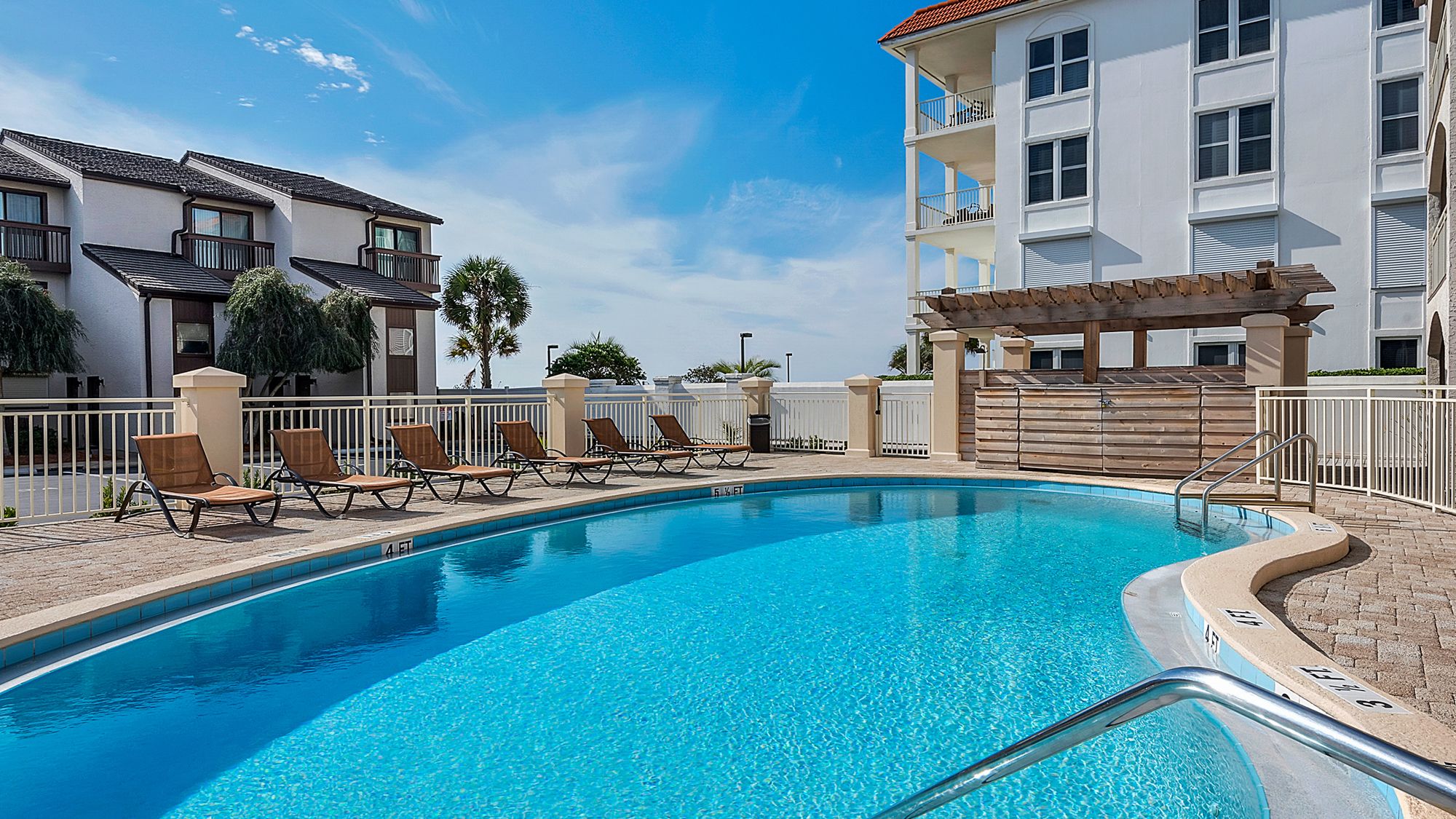 Dune Villas Grounds and Amenities