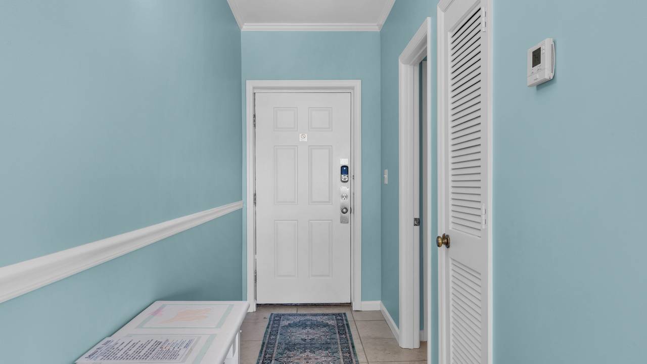 Emerald Hill 5 Hallway Emerald Hill 5 Hallway