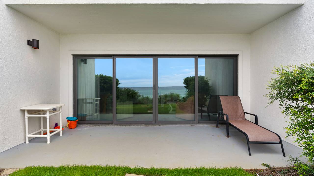 Emerald Hill 5 Patio Area Emerald Hill 5 Patio Area