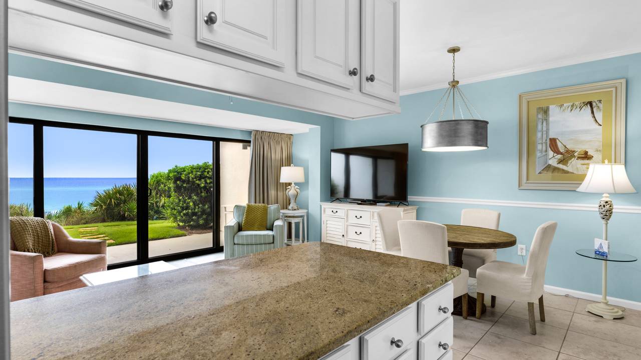 Emerald Hill 5 Living Area Emerald Hill 5 Living Area