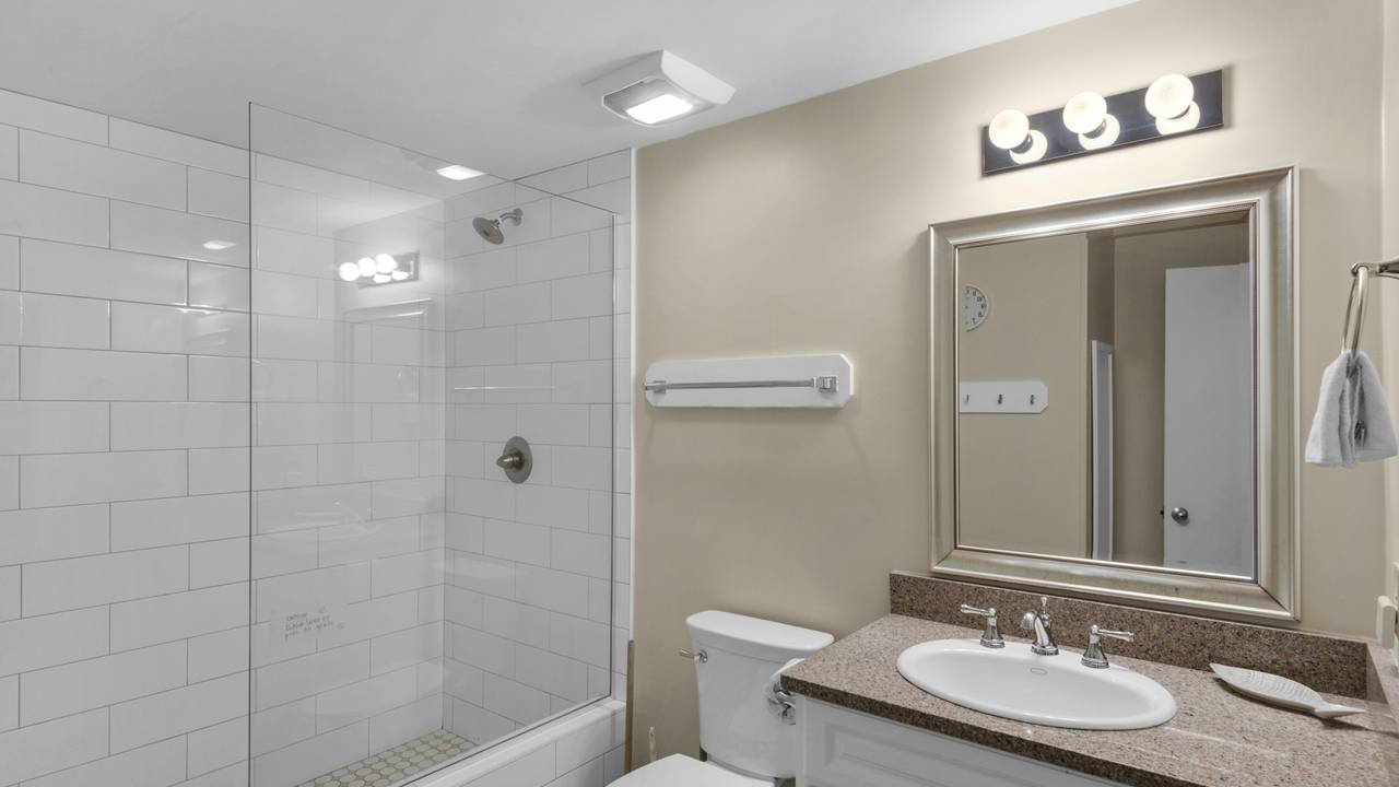 Emerald Hill 9 Emerald Hill 9