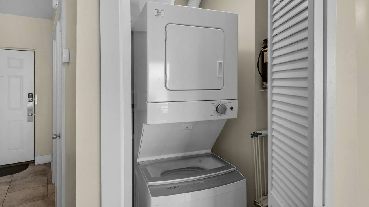 Emerald Hill 9 Emerald Hill 9