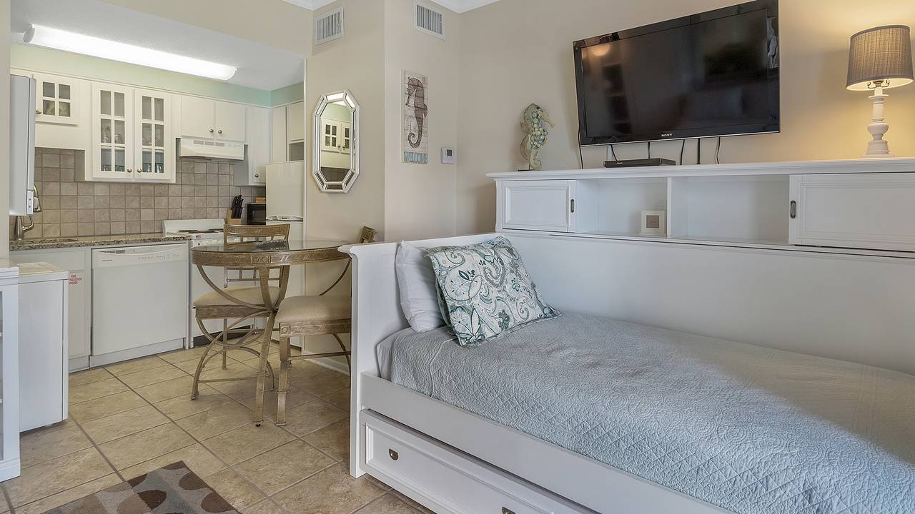 Emerald Hill 19 Emerald Hill 19