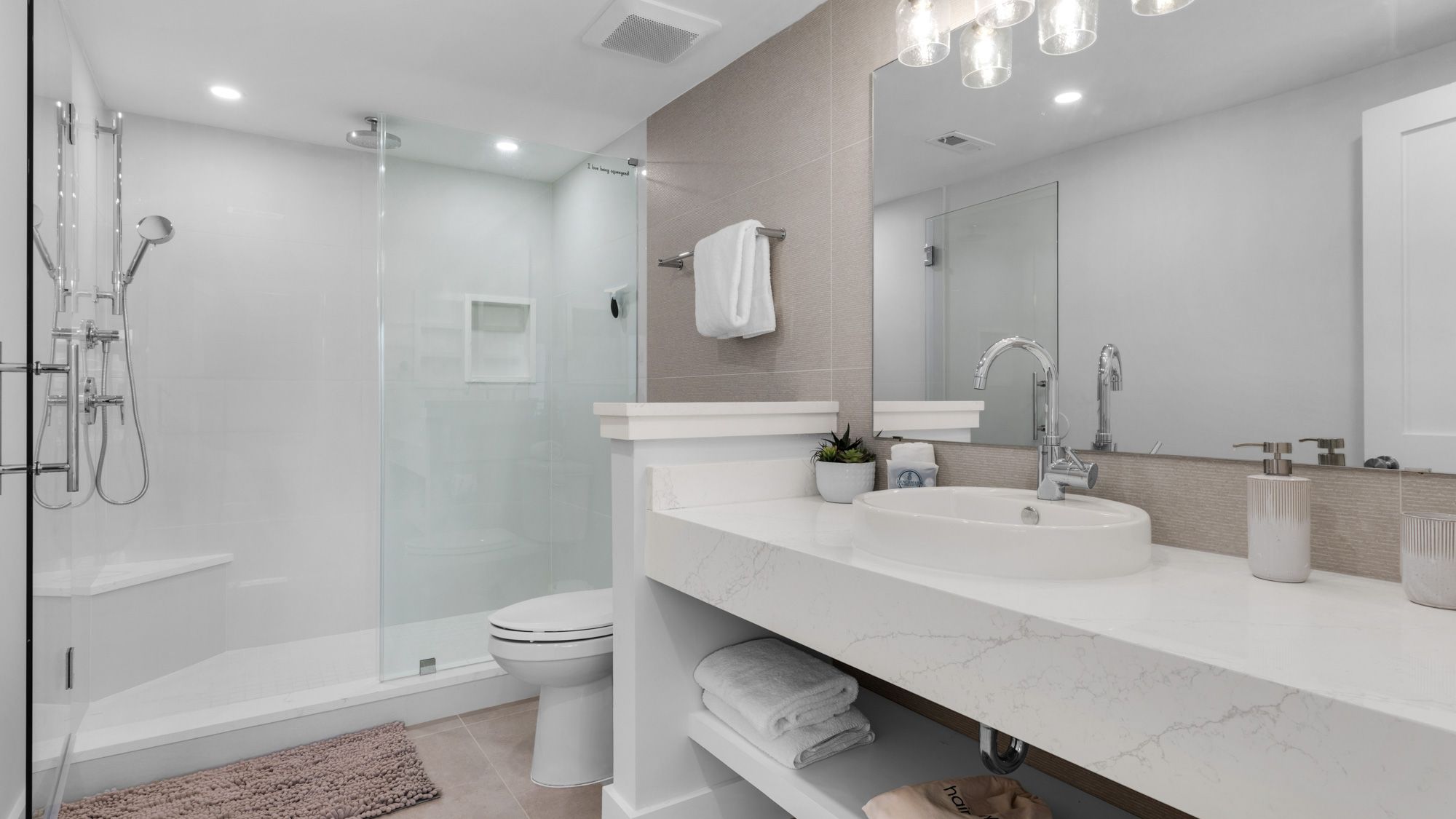 Emerald Hill 22 - Master Bathroom