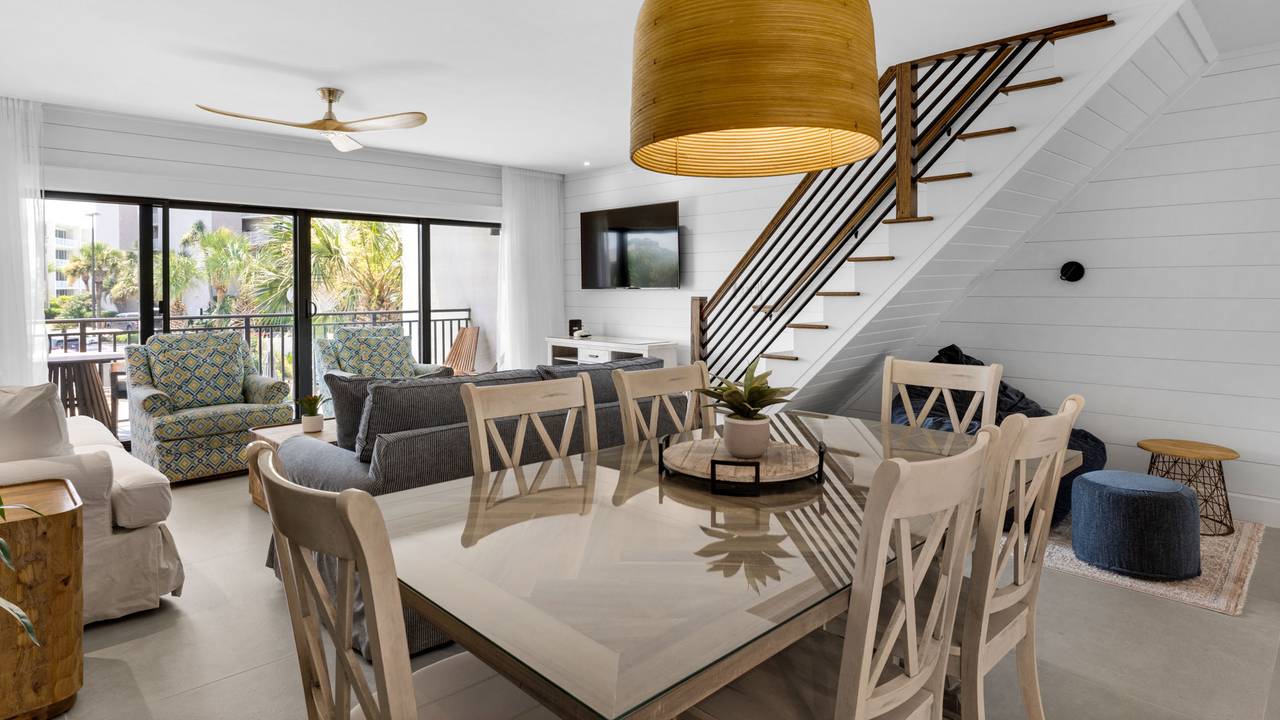 Emerald Hill 22 - Dining area Emerald Hill 22 - Dining area