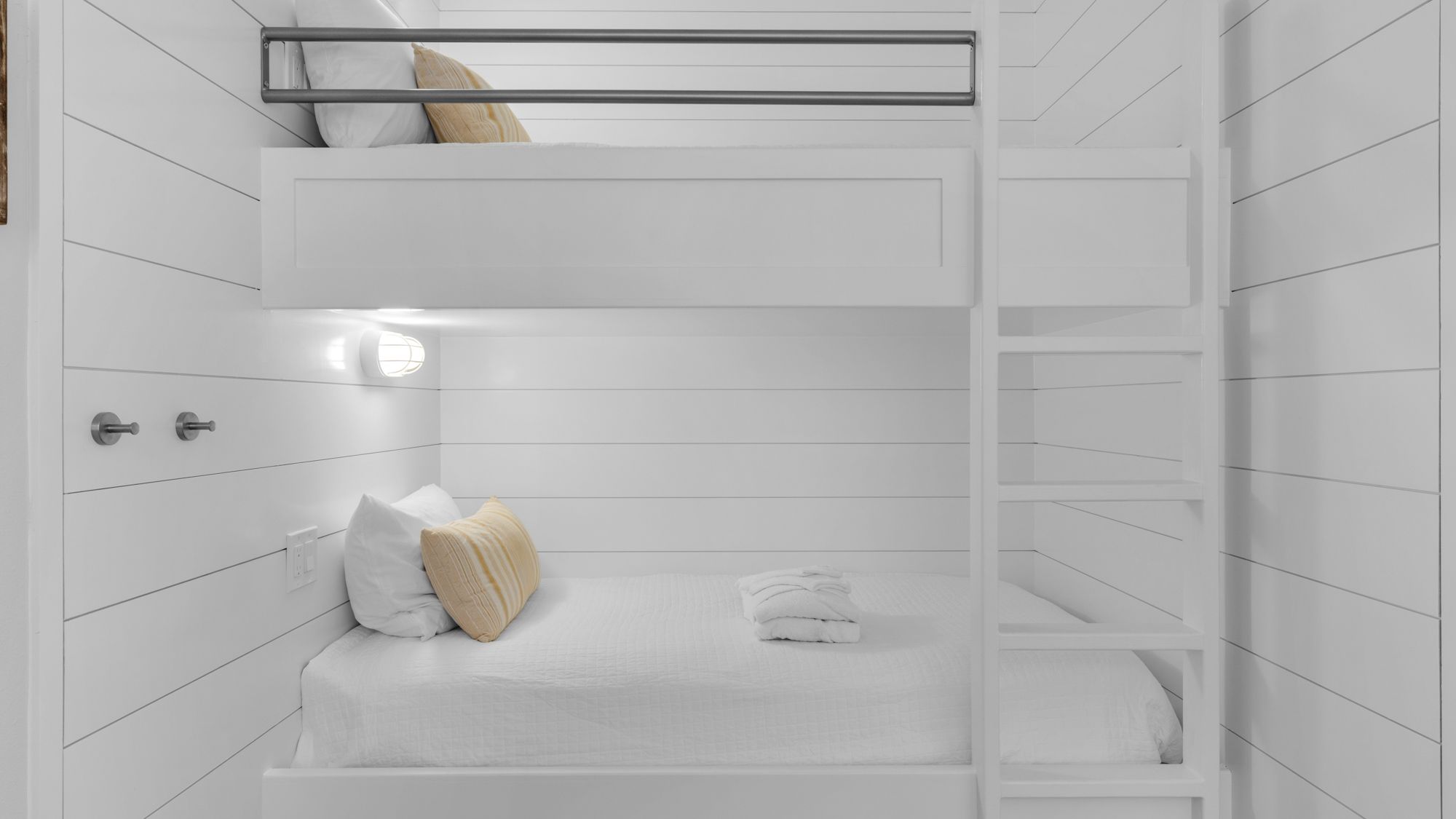 Emerald Hill 22 - Guest Bedroom