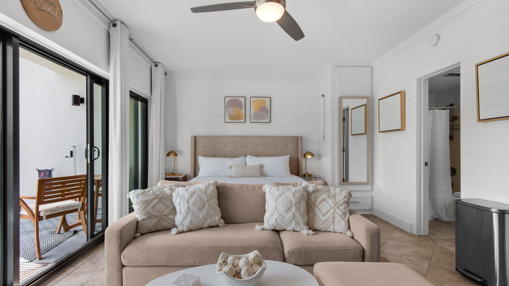 Emerald Hill 23 - Pool Side Studio King Bed