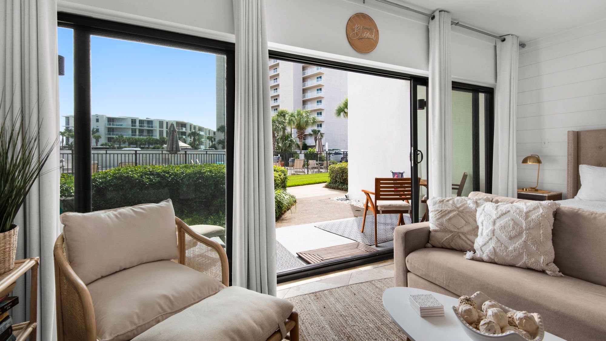 Emerald Hill 23 - Pool Side Studio Views