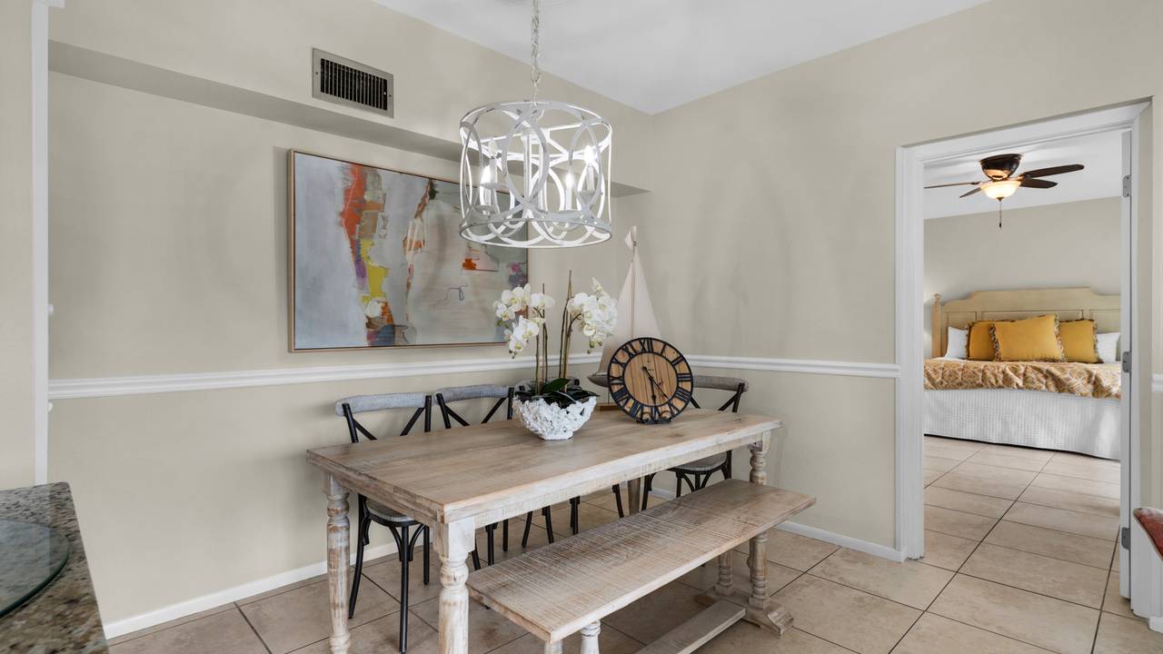 Emerald Hill 27 Dining Area Emerald Hill 27 Dining Area