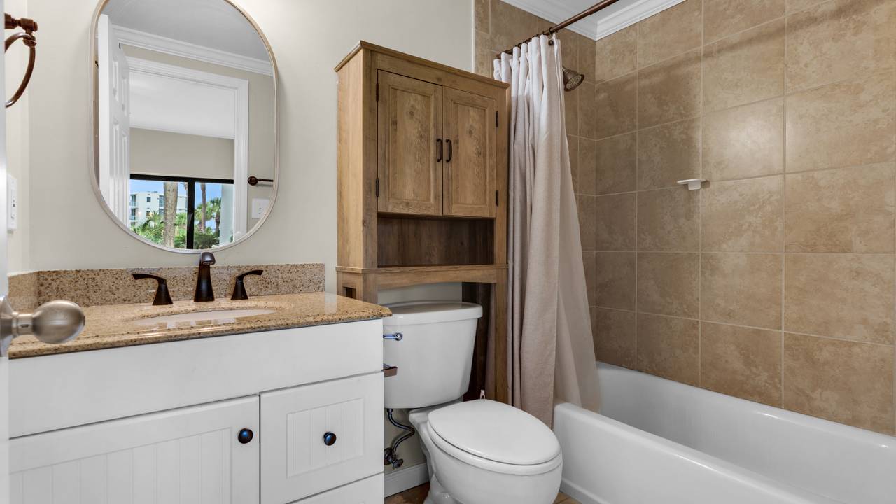 Emerald Hill 27 Bathroom Emerald Hill 27 Bathroom