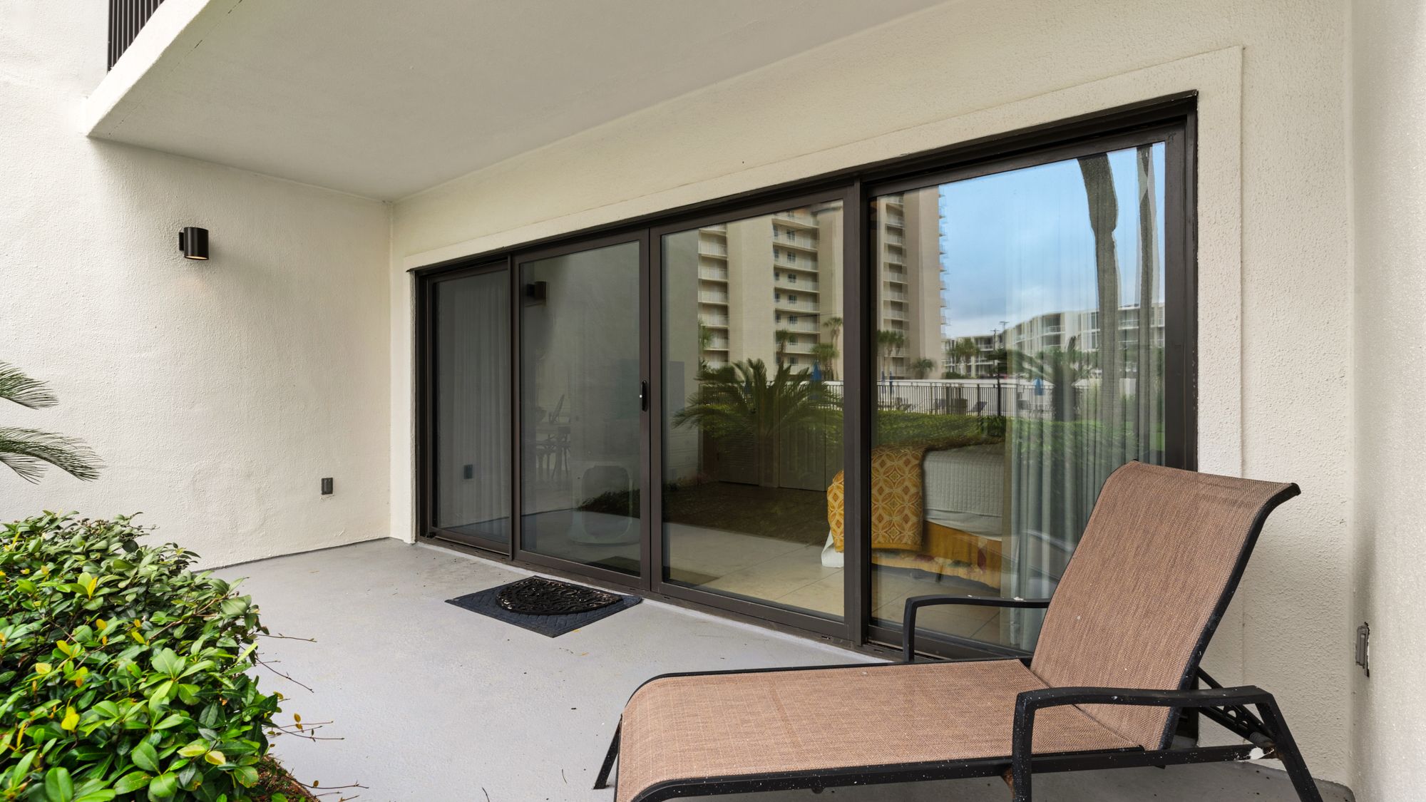 Emerald Hill 27 Patio Area