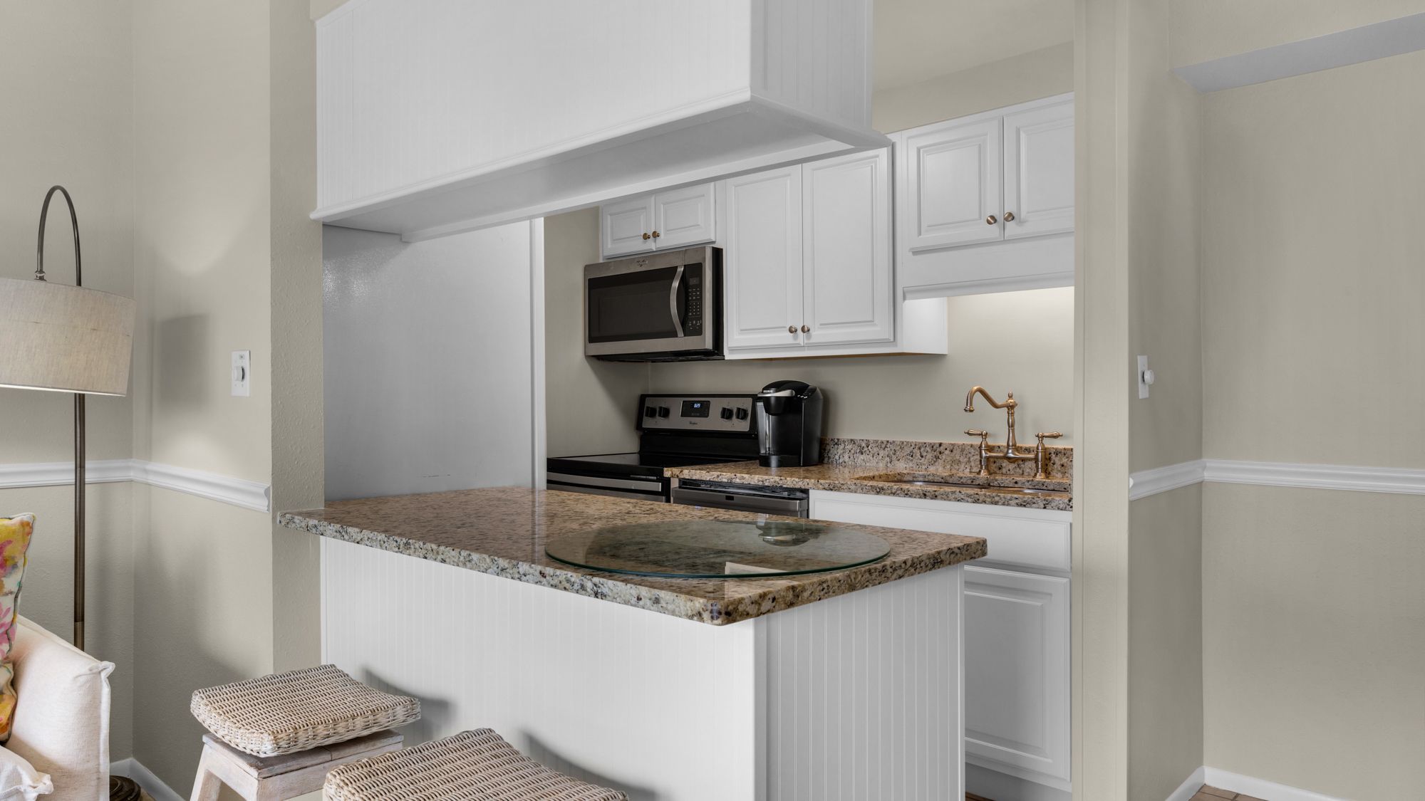 Emerald Hill 27 Kitchen Area