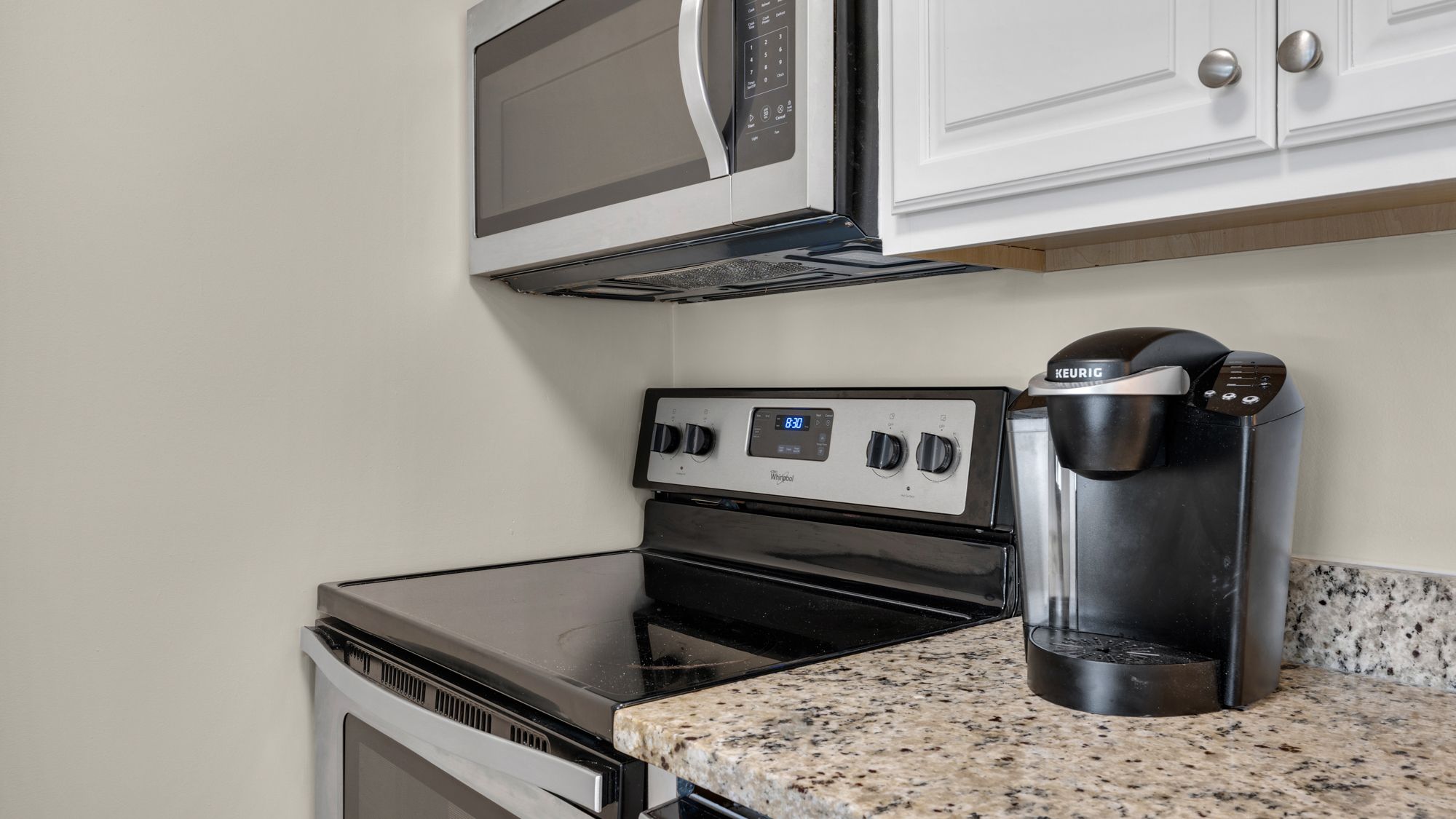 Emerald Hill 27 Kitchen Area