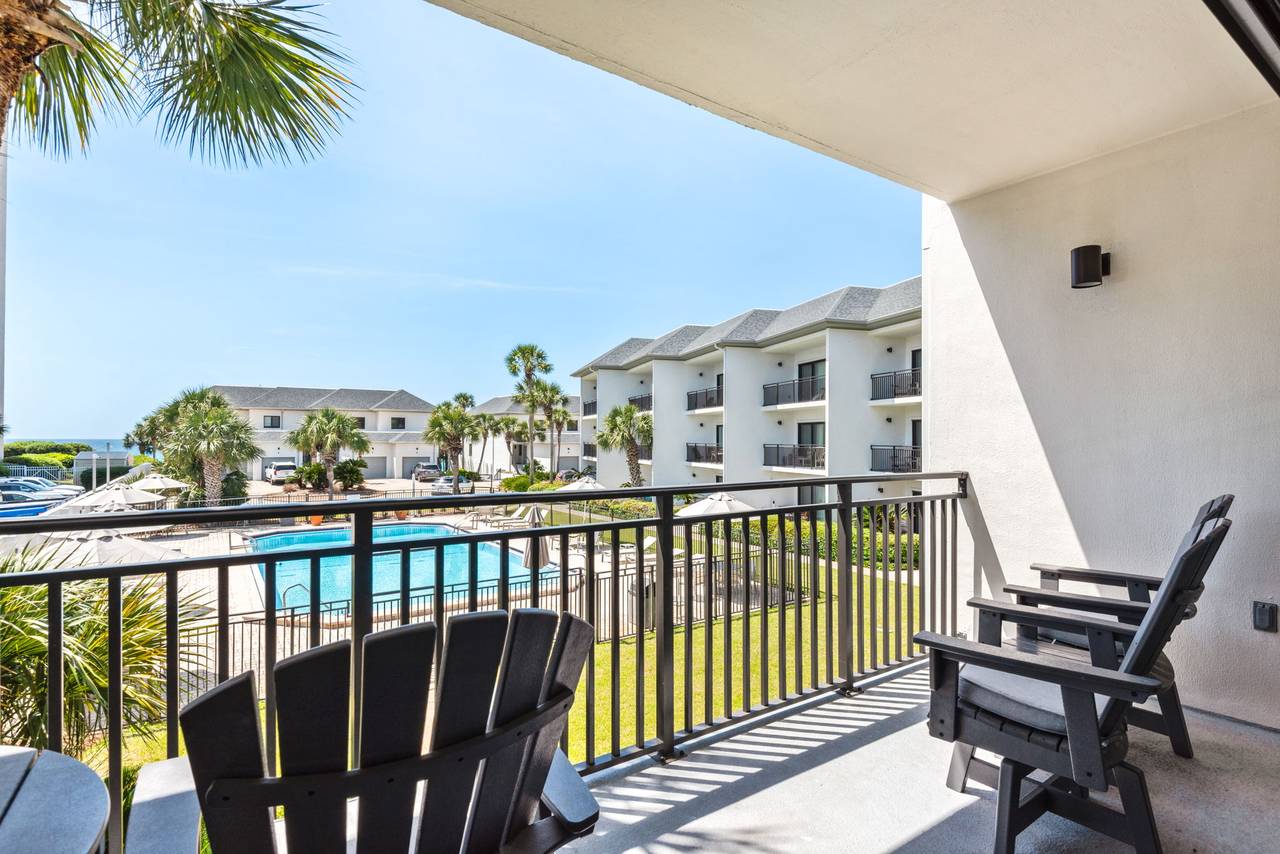 Emerald Hill 36 - Balcony overlooking the pool & gulf Emerald Hill 36 - Balcony overlooking the pool & gulf