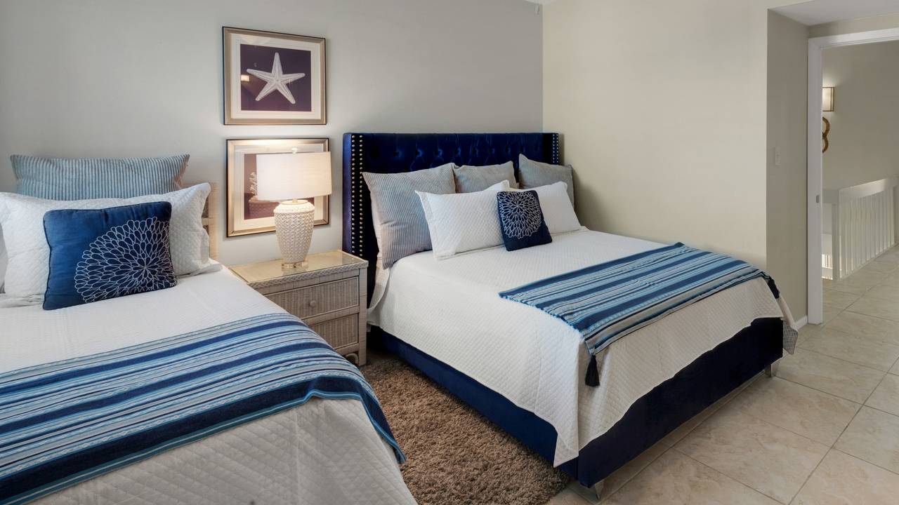 Emerald Hill 36 Emerald Hill 36