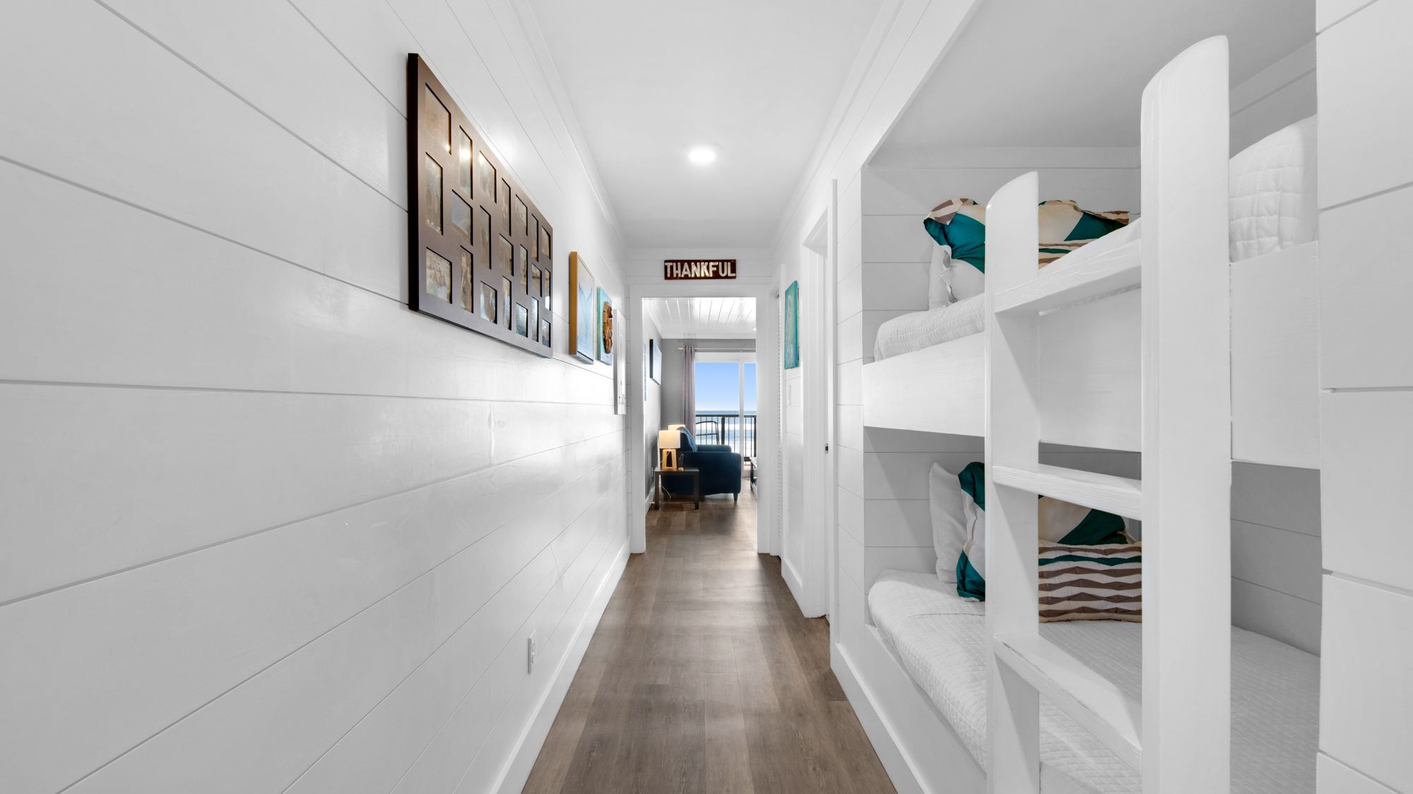 Eastern Shores 207 Bunk bed