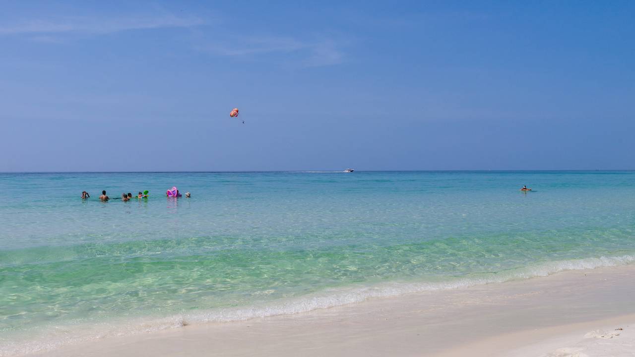 ES207 Beach View ES207 Beach View