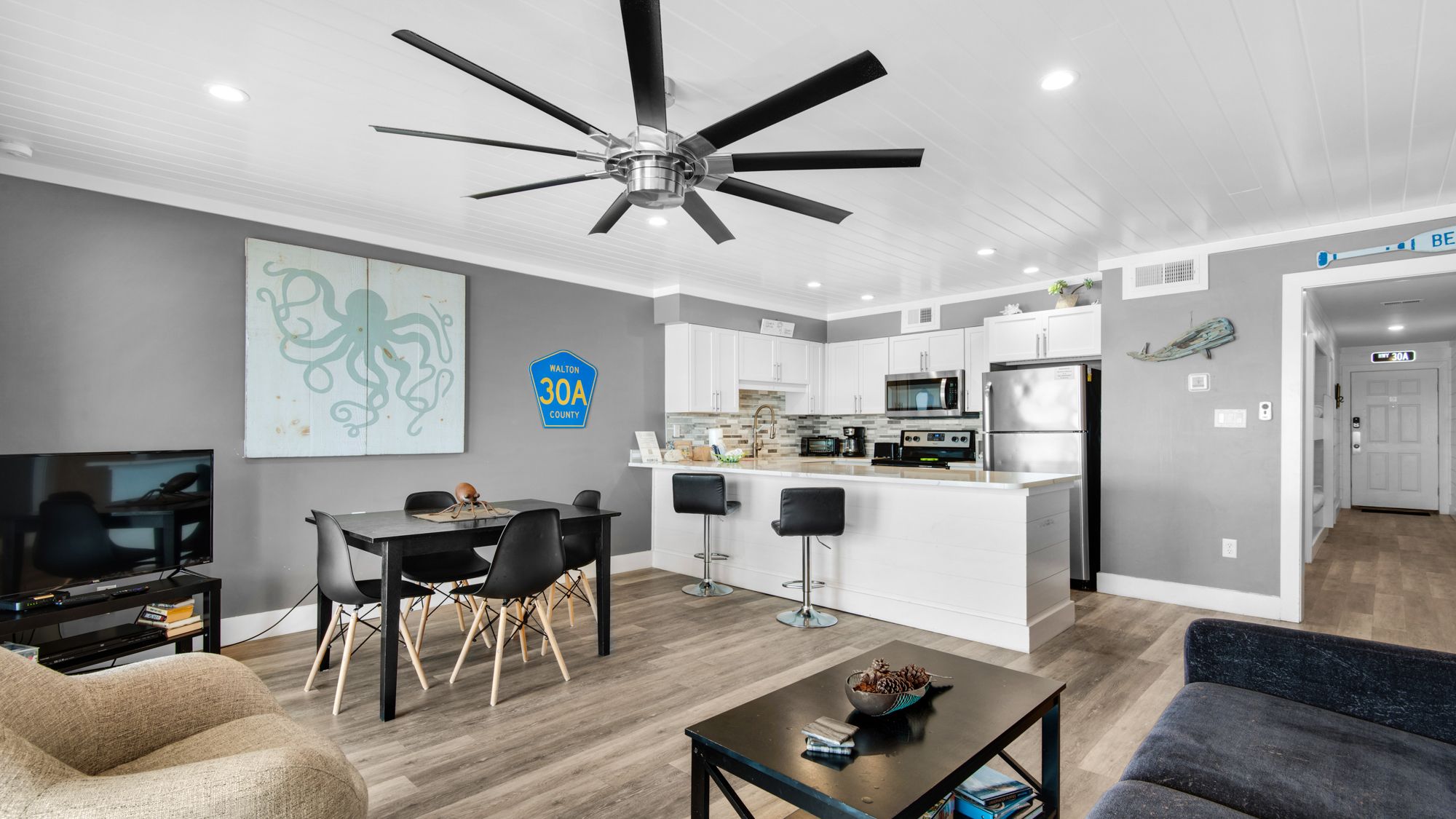 Eastern Shores 207 Living Area