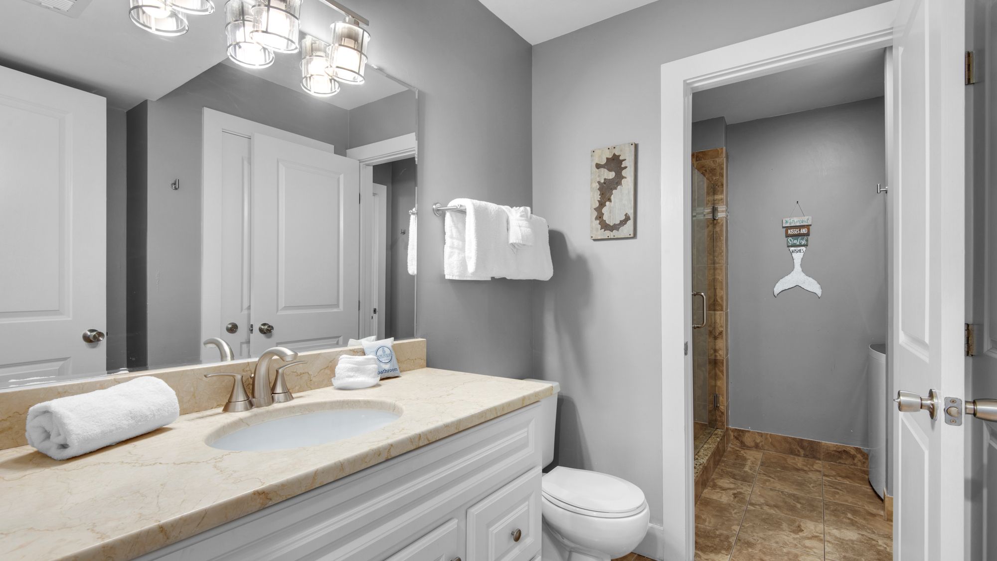 Eastern Shores 207 Bathroom