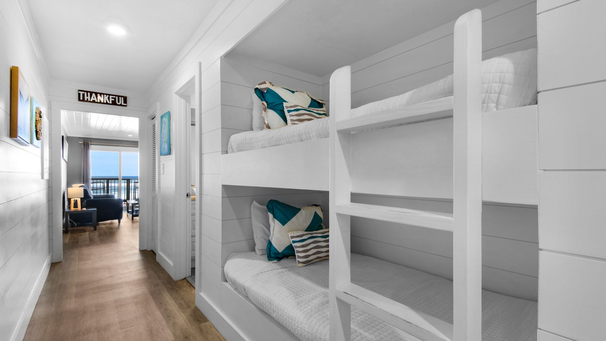 Eastern Shores 207 Bunk bed