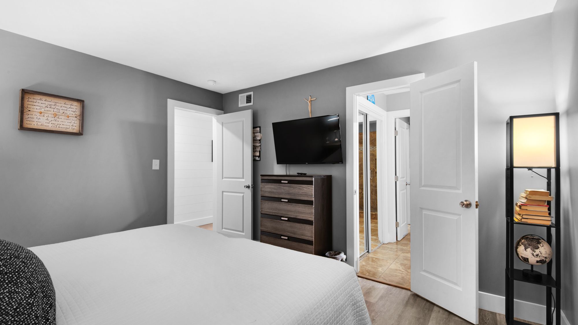 Eastern Shores 207 Bedroom